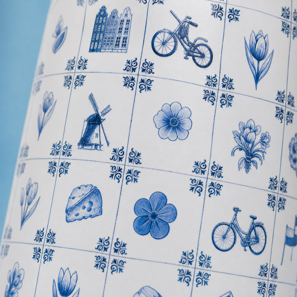 IZY Travel Bottle - Dutch Tiles - zoom-in