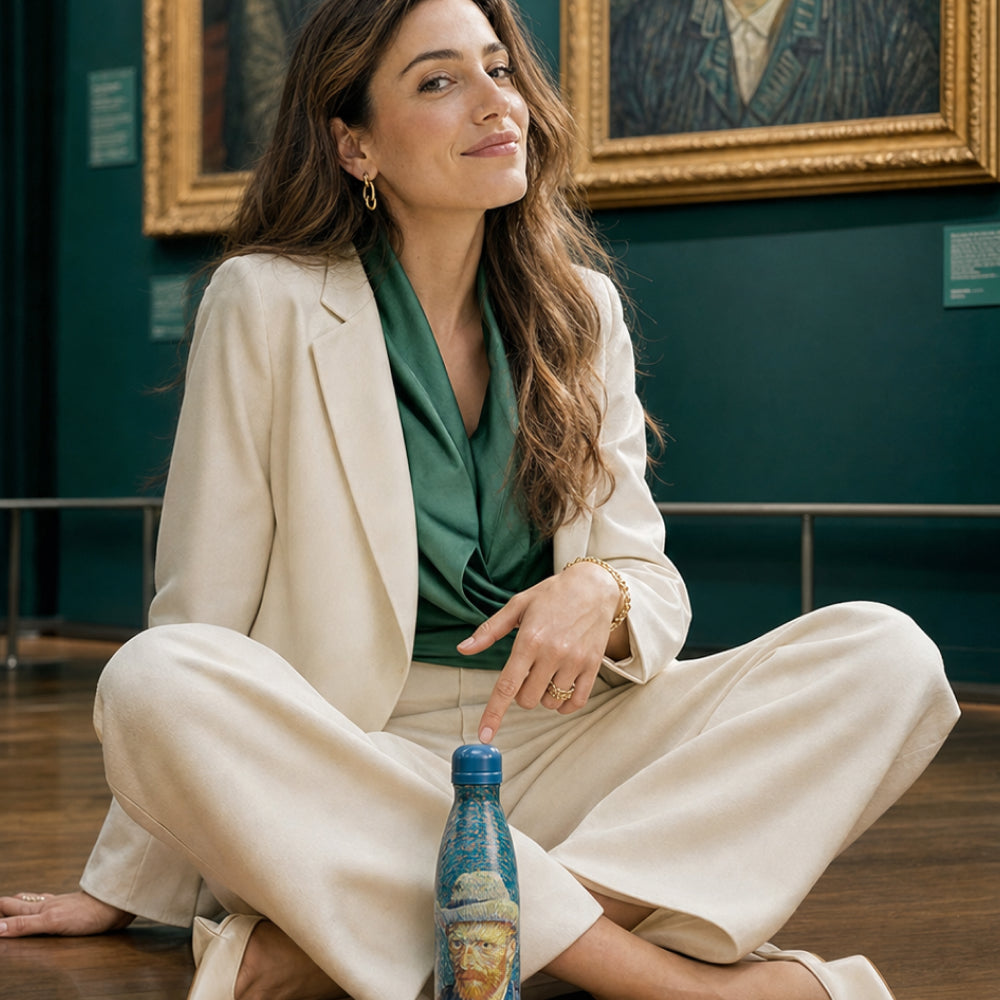 IZY Bottle - Self Portrait - 500ml - Lifestyle