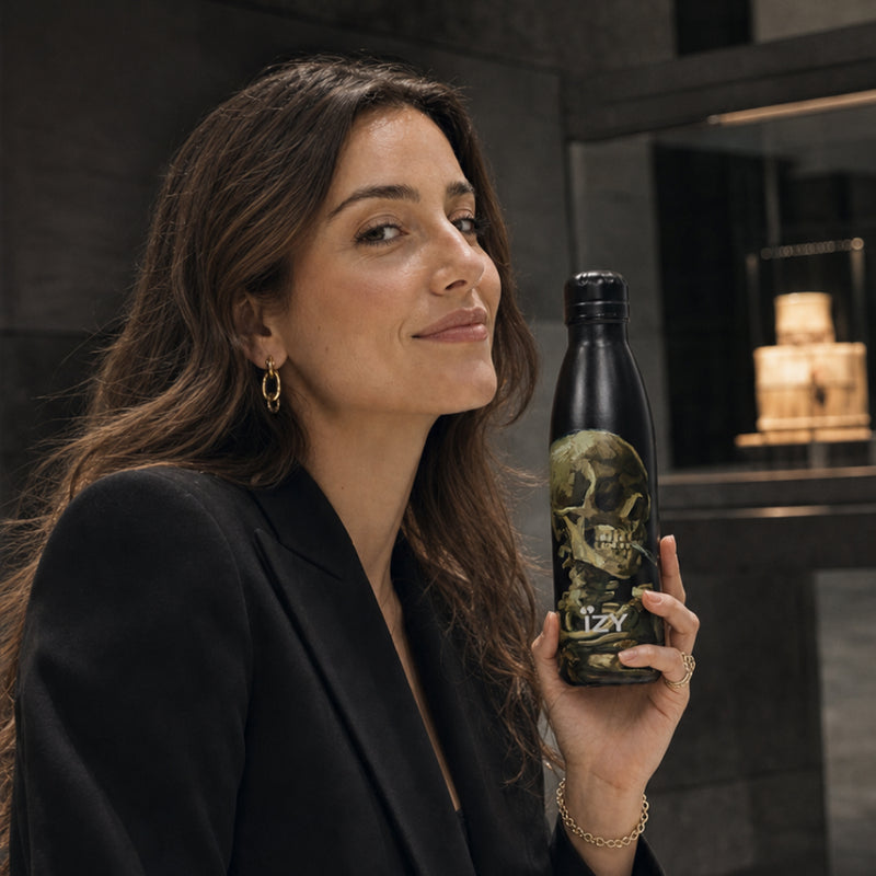 IZY Bottle - Skull with Burning Cigarette - 500ml - Lifestyle