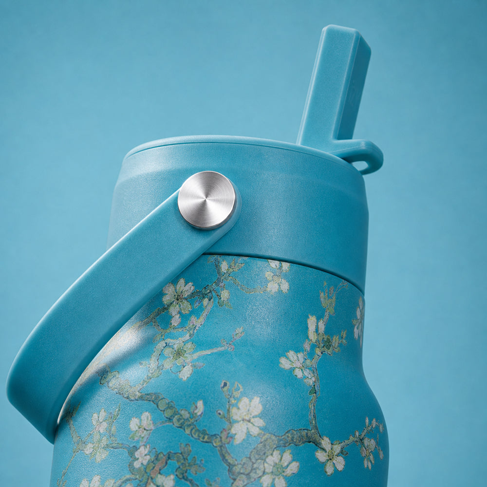 IZY Travel Bottle - Almond Blossom - zoom-in