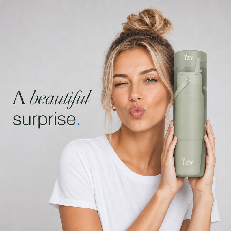 IZY Travel Bottle - Pistachio - perfect-gift
